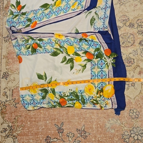 Vince Camuto Lemon Tile Printed Crinkle Viscose Topper - One Size - Picture 12 of 12
